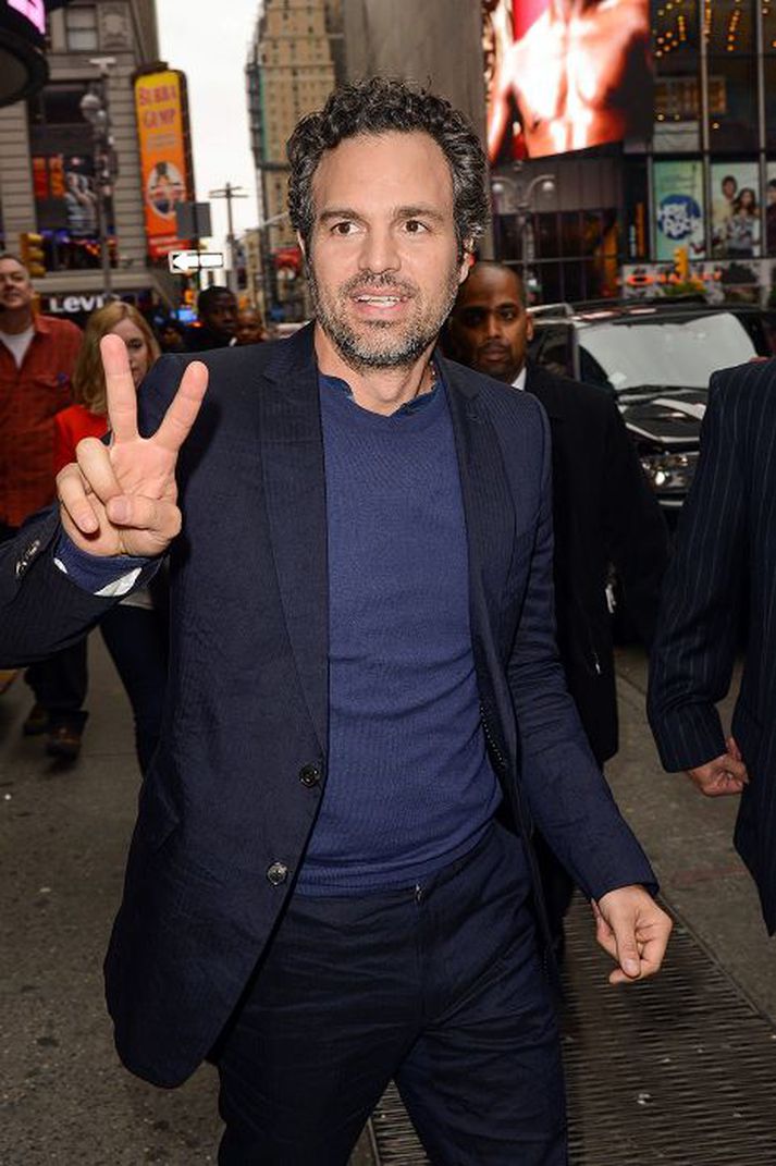 Mark Ruffalo ákvað að þjóna til borðs á Chateau Marmont hótelinu.