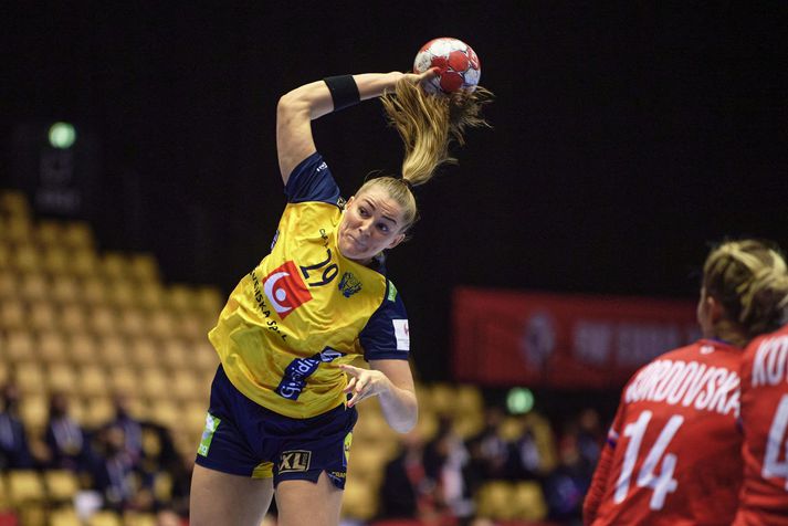 Sweden vs Czech Republic - Women's EHF EURO 2020 HERNING, DENMARK - DECEMBER 03: Kristin Thorleifsdóttir of Sweden in action during the Women's EHF EURO 2020 match beween Sweden and Czech Republic in Jyske Bank Boxen on December 03, 2020 in Herning, Denmark. (Photo by Jan Christensen / FrontzoneSport via Getty Images)