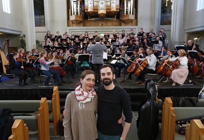 Hanna Dóra og Elmar Gilbertsson sjá um einsönginn á morgun með Mótettukórnum og kammersveitinni.
