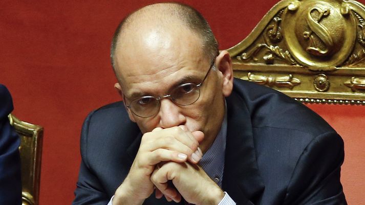 Letta, og þar með Ítalía, fær að kenna á gremju Berslusconis sem telur nýfallinn fangelsisdóm yfir sér vera pólitíska aðför.