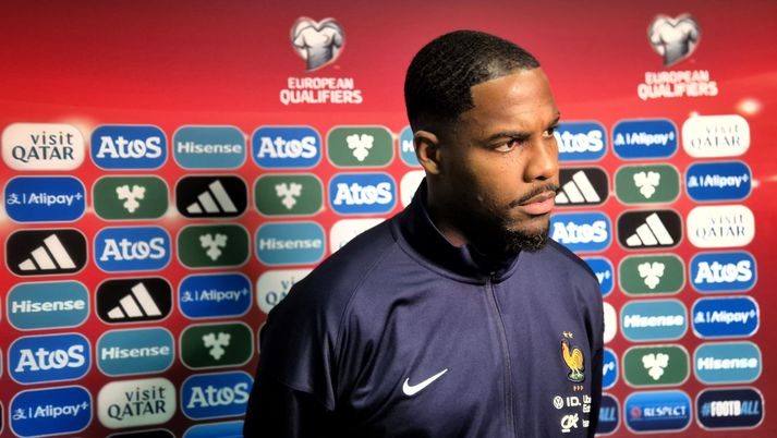 Mike Maignan mun bera fyrirliðabandið í fjarveru Kylians Mbappé í kvöld.