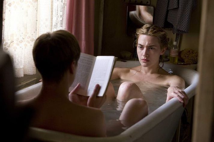 THe Reader Myndin er gerð eftir sögu Bernhards Schlink, Lesaranum, sem hefur verið þýdd á íslensku.