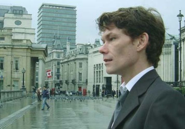 Gary McKinnon á Trafalgartorgi.
