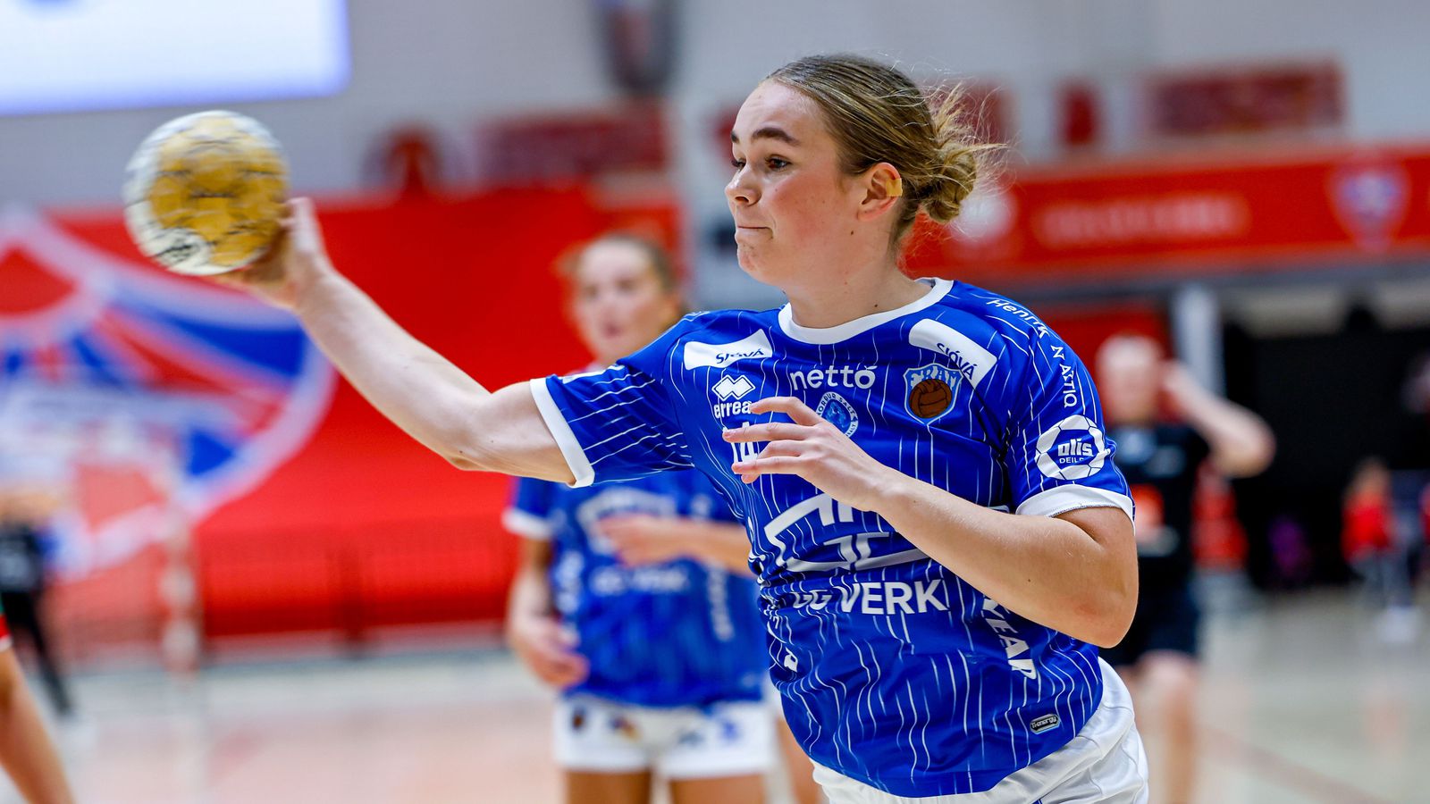 Fram skildi ÍR eftir og mætir Val í undan­úr­slitum