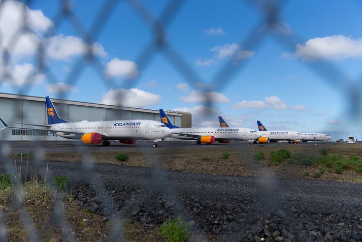 MAX-vélar Icelandair sem hafa verið kyrrsettar sjást hér á Keflavíkurflugvelli fyrr í mánuðinum.