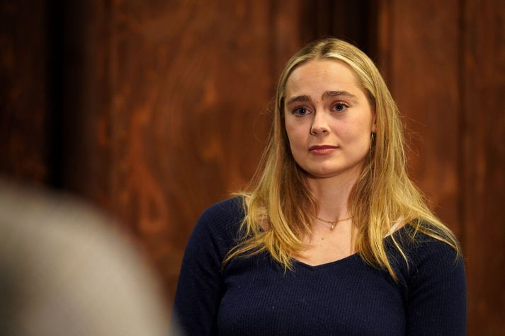 Sólveig Jóhannesdóttir Larsen glímir enn við meiðslin í daglegu lífi. Fótboltaferlinum er lokið en hún vonast til að geta einn daginn hlaupið aftur.