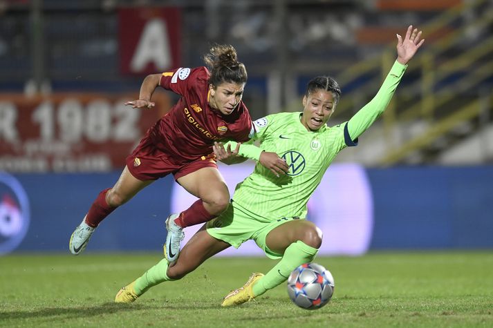 Sveindís í leik gegn Roma í Meistaradeildinni.