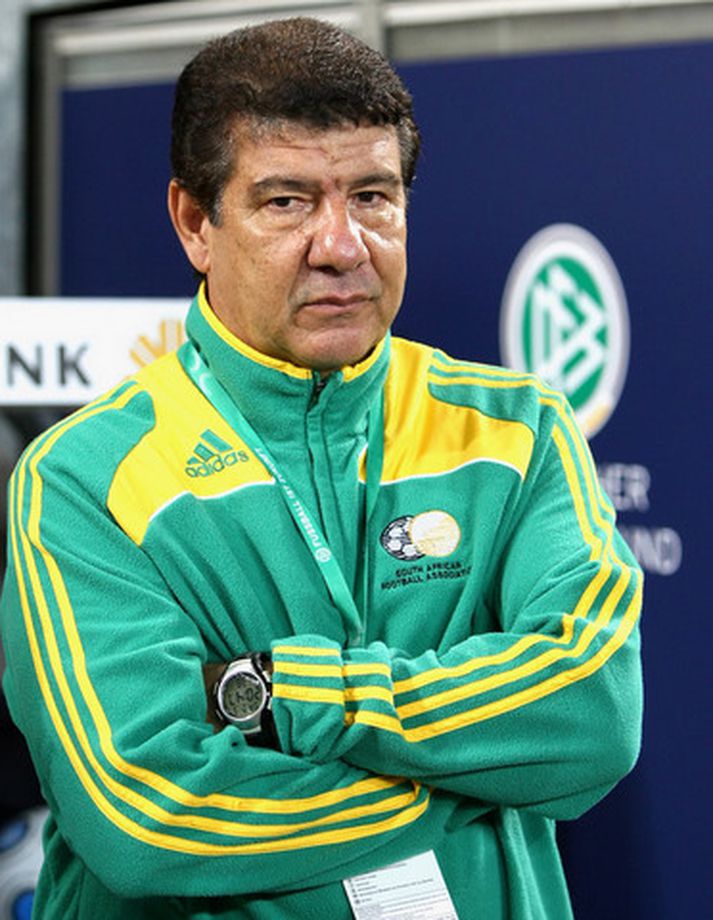 Joel Santana, þjálfari Suður-Afríku.