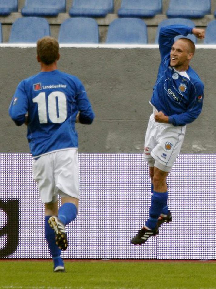 Almarr Ormarsson fagnar marki sínu í kvöld. 