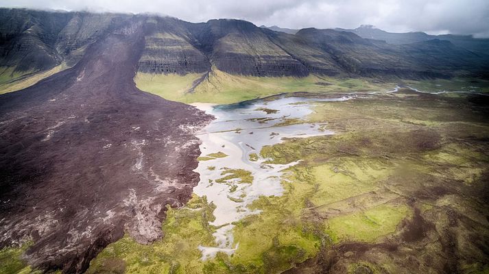 Lónið er nokkuð myndarlegt og er komið til að vera.