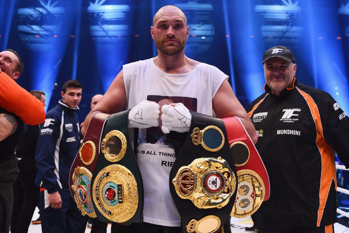 Tyson Fury er ekki lengur handhafi beltanna.