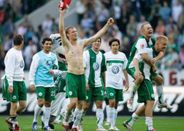 Leikmenn Wolfsburg höfðu loksins ástæðu til að fagna í dag eftir frækinn sigur á meisturum Bayern