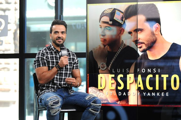 Luis Fonsi ræðir vinsældir lagsins Despacito í New York í maí síðastliðnum.