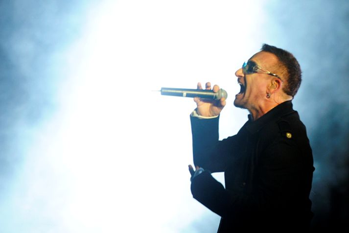 U2 var búin að semja nýtt lag sérstaklega fyrir Glastonbury.