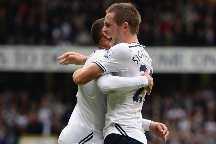 Gylfi fagnar hér marki með Tottenham fyrr á tímabilinu