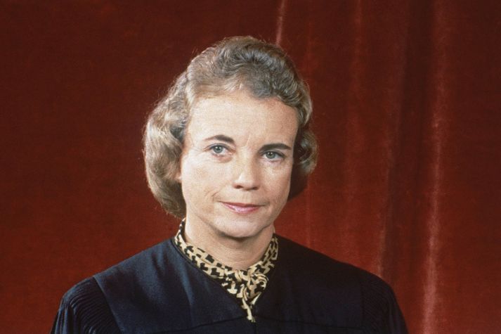 Sandra Day O'Connor er látin.