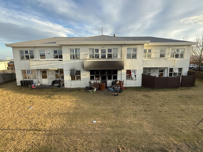 Frá vettvangi brunans í dag.