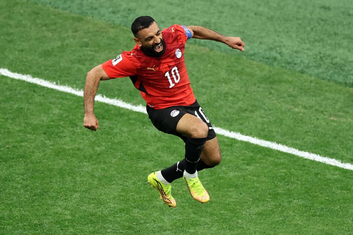 Mohamed Salah fagnar marki sínu í sigri Egypta í nótt.