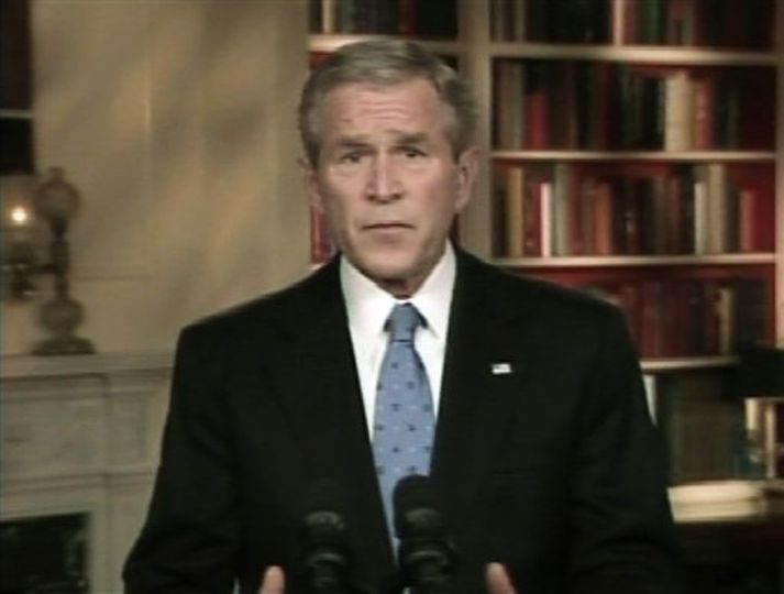 Frá sjónvarpsávarpi Bush í gærkvöld.