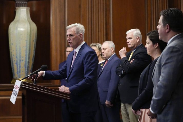 Kevin McCarthy, forseti fulltrúadeildarinnar, og aðrir leiðtogar Repúblikanaflokksins.