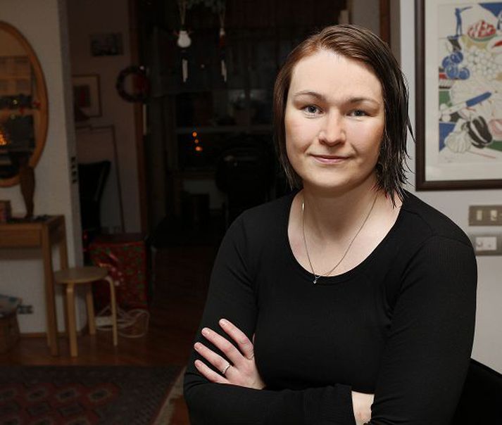 Ásthildur Helgadóttir Landsliðskonan fyrrverandi í knattspyrnu náði kjöri í bæjarstjórn Kópavogs vorið 2006 en virðist á útleið áður en kjörtímabilið er á enda vegna flutninga á barnarúmi til Svíþjóðar. Fréttablaðið/