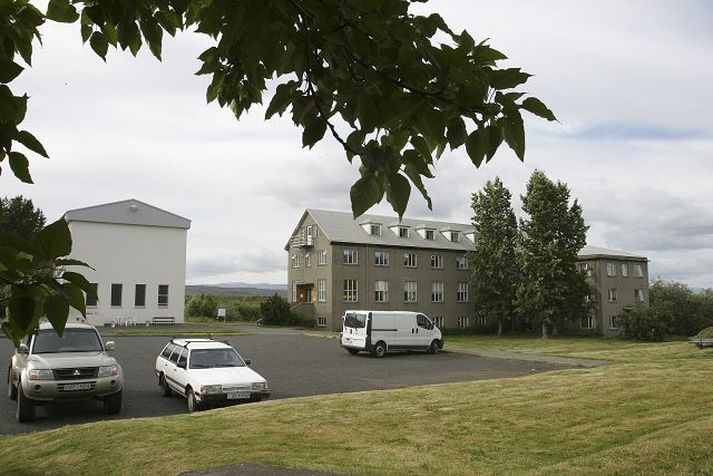 Héraðsskólinn komst í eigu einkaaðila árið 2001 og hafa byggingarnar verið í lágmarksviðhaldi allar götur síðan þá. Fréttablaðið/GVA