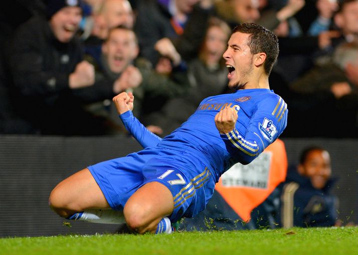 Hazard fagnar jöfnunarmarki sínu í kvöld.