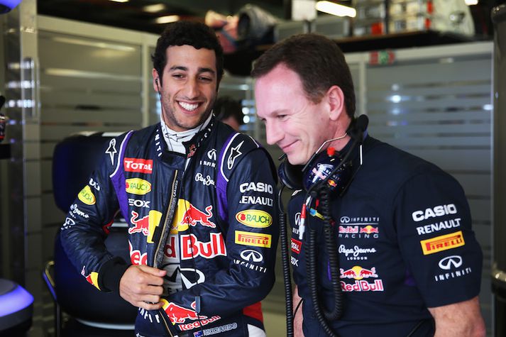 Hinn síbrosandi Ricciardo og Christian Horner