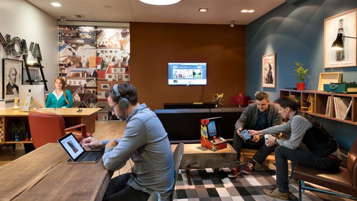 Fyrstu prófanir Nova sýna að með 4G er hægt að ná 70-80 Mb/s nethraða en aðeins þarf að tengja 4G-boxið við rafmagn.