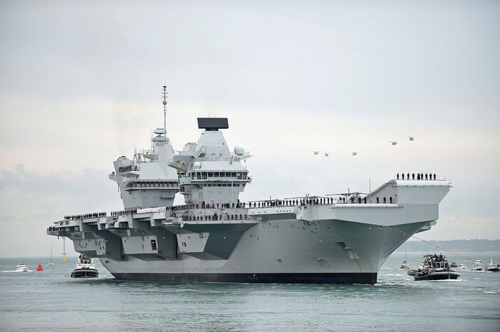 Breska flugmóðurskipið HMS Queen Elizabeth.