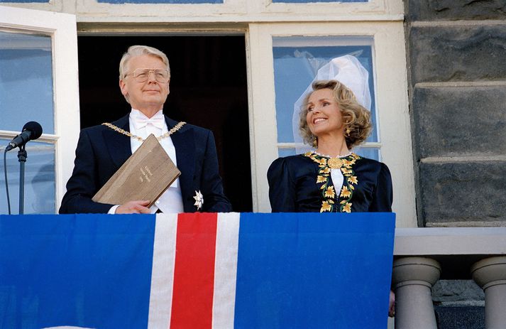 „Þetta var náttúrulega gríðarlegt áfall,“ segir Ólafur Ragnar Grímsson, forseti Íslands, um fráfall fyrri eiginkonu sinnar.