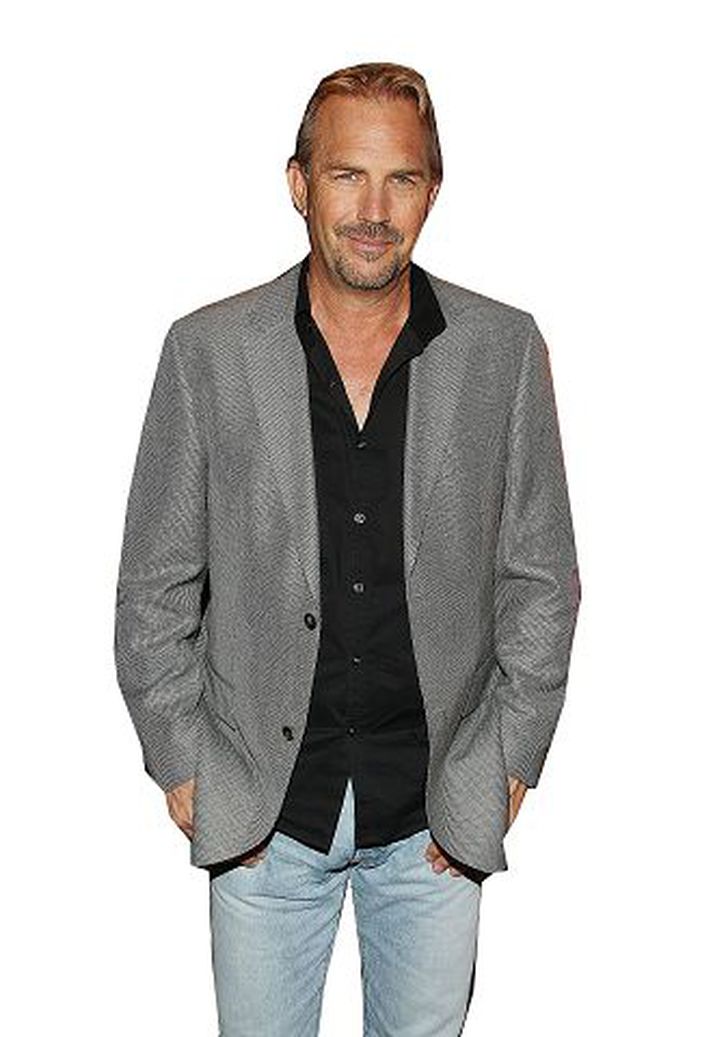 Kevin Costner leikur föðurímynd Súpermans í nýrri mynd um ofurhetjuna.