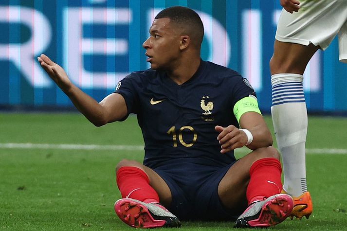 Mbappé er orðaður við lið á Englandi, Ítalíu og Spáni.