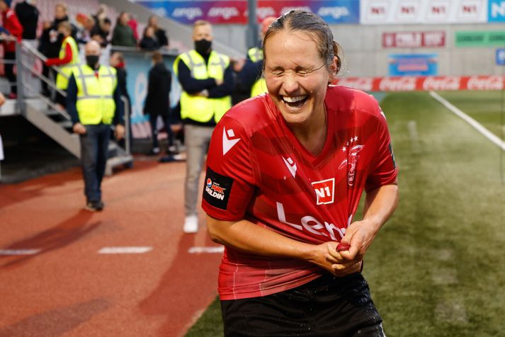 Fanndís Friðriksdóttir fagnar hér einum af Íslandsmeistaratitlum sínum.