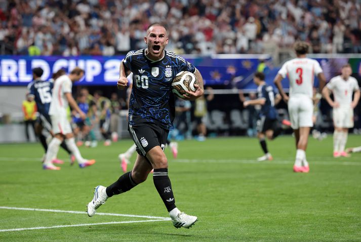 Alexis Mac Allister, leikmaður Liverpool, getur orðið heimsmeistari í annað skiptið á sunnudagskvöldið.