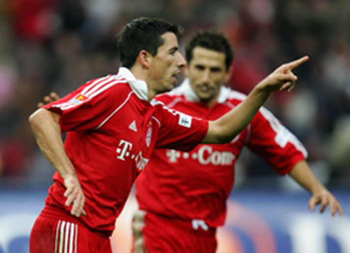 Roy Makaay segir að álagið sé mikið á leikmenn Bayern þessa dagana.