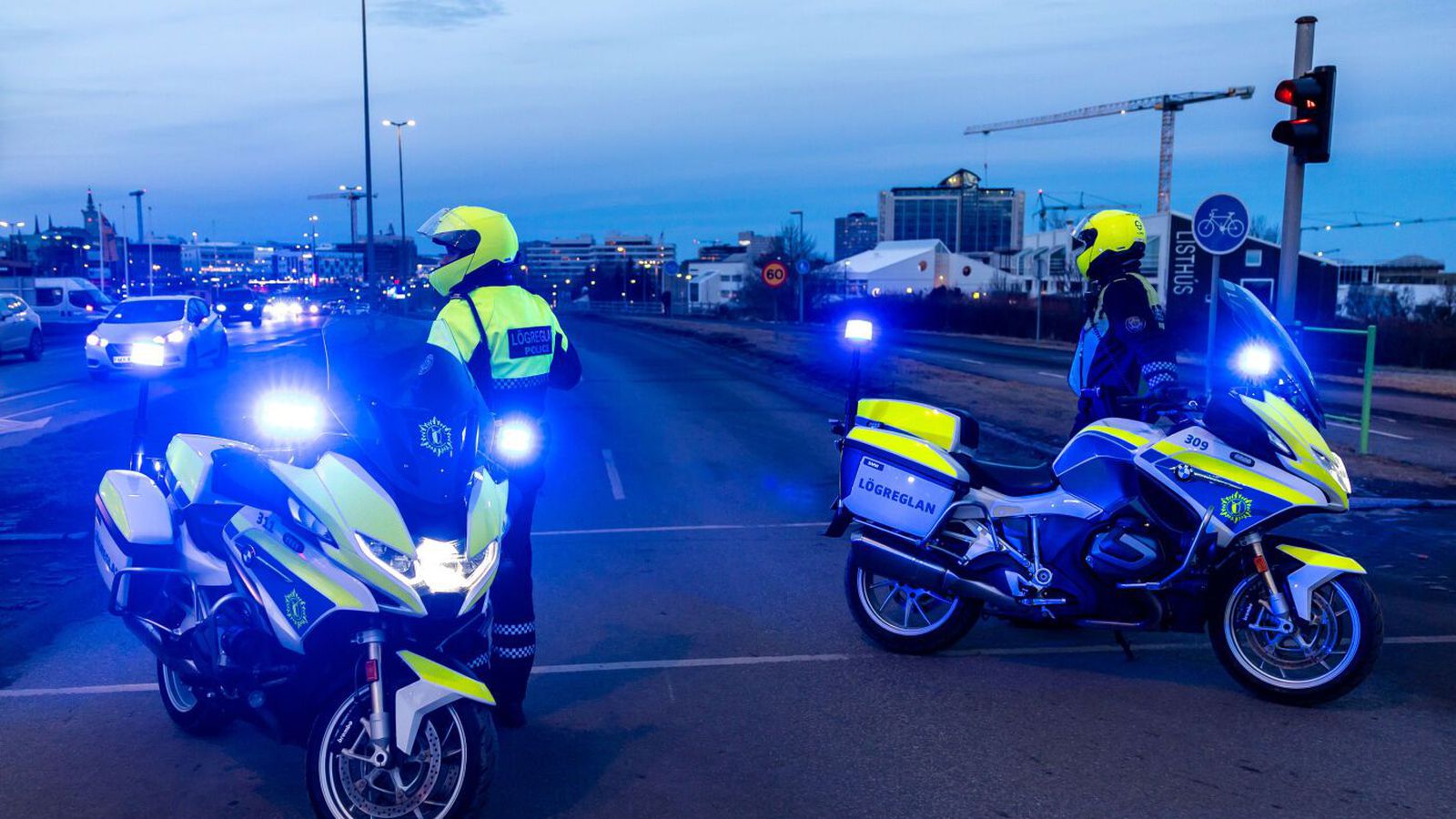 Hand­tekinn grunaður um í­kveikju