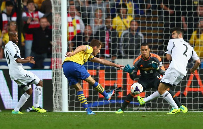 Ramsey skorar annað mark Arsenal í kvöld.