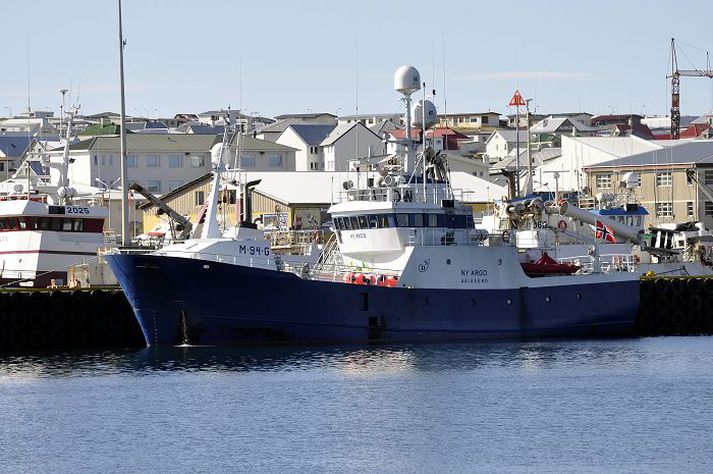 Í Vestmannaeyum Norska skipið Ny Argo, sem staðið var að ólöglegum veiðum í Skeiðarárdjúpi, kom til Vestmannaeyja í gærkvöldi.mynd/Óskar P. Friðriksson