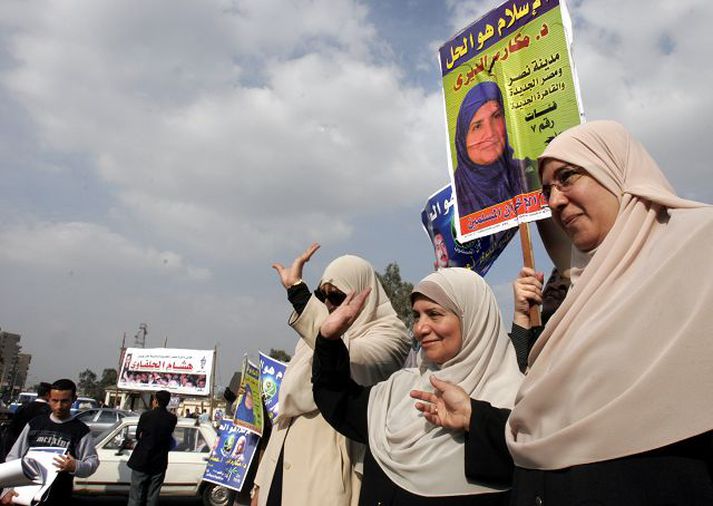 Kjósið Bræðralagið. Hosni Mubarak er sagður þola stjórnarandstöðu, svo fremi sem hún sé heldur veik.