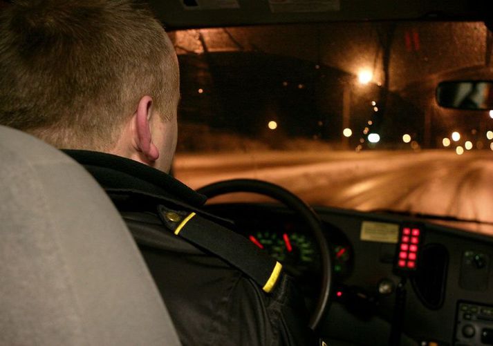 Sjúkrabílar eru í viðbragðsstöðu vegna málsins