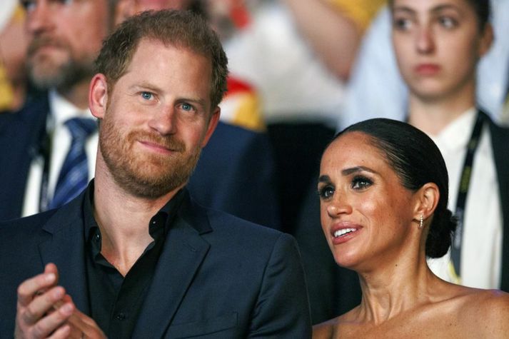 Harrý er hræddur um að fara með Meghan Markle heim til Bretlands. Hann segist óttast um líf hennar.