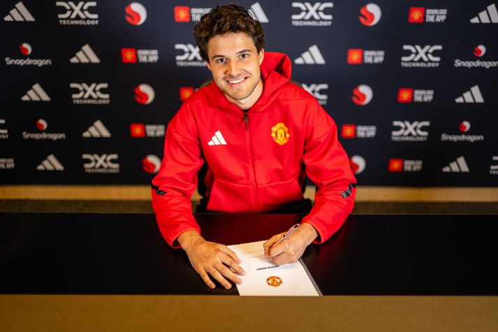 Senne Lammens gekk í raðir Manchester United frá Antwerp á lokadegi félagaskiptagluggans.