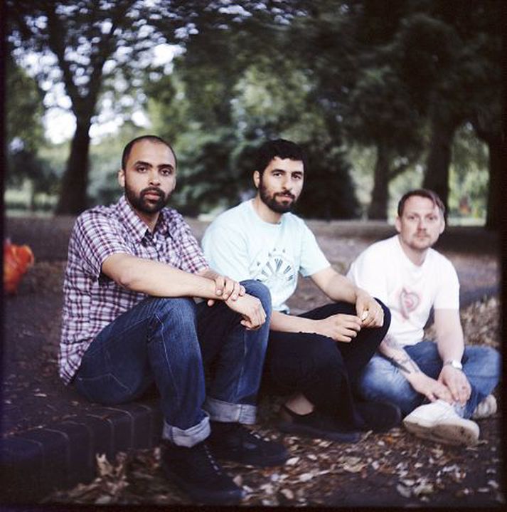 José González treður upp með hljómsveit sinni Junip í Iðnó föstudagskvöldið 15. október á Airwaves-hátíðinni.