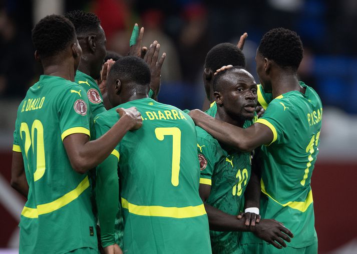 Sadio Mané var allt í öllu þegar Senegal komst áfram í útsláttarkeppni Afríkumótsins í kvöld.