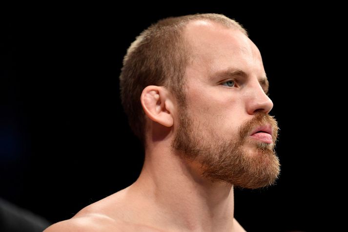 UFC Fight Night: Nelson v Burns COPENHAGEN, DENMARK - SEPTEMBER 28: Gunnar Nelson of Iceland stands in his corner prior to his welterweight bout against Gilbert Burns of Brazil during the UFC Fight Night event at Royal Arena on September 28, 2019 in Copenhagen, Denmark. (Photo by Jeff Bottari/Zuffa LLC/Zuffa LLC via Getty Images)