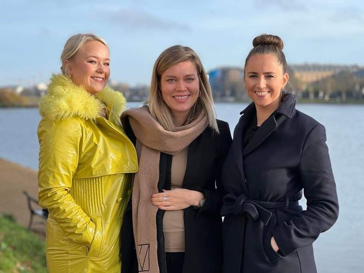 Kötlukonur í Kaupmannahöfn, fv.: Jóhanna Edwald, Eva Sigurbjörg Þorkelsdóttir og Sonja Sófusdóttir. Jóhanna, Eva og Sonja eru þrjár af sjötíu ungum athafnakonum í félaginu KATLA Nordic en margar af þeim félagskonum starfa á eftirsóttustu vinnustöðum Norðurlandanna og eru í stöðum þar sem þær geta haft áhrif. Eva Sigurbjörg á von á barni í desember.