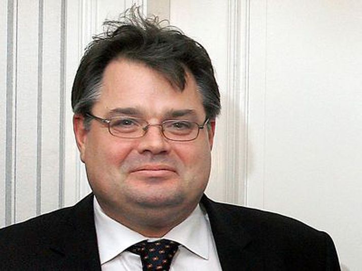 Sigurjón Þ. Árnason, fyrrverandi bankastjóri Landsbankans.