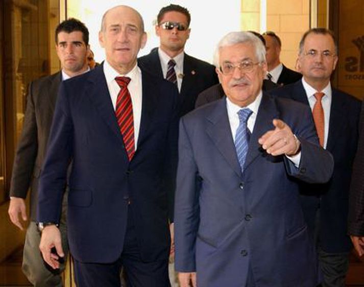 Abbas og Olmert funduðu í dag á Vesturbakkanum í dag.