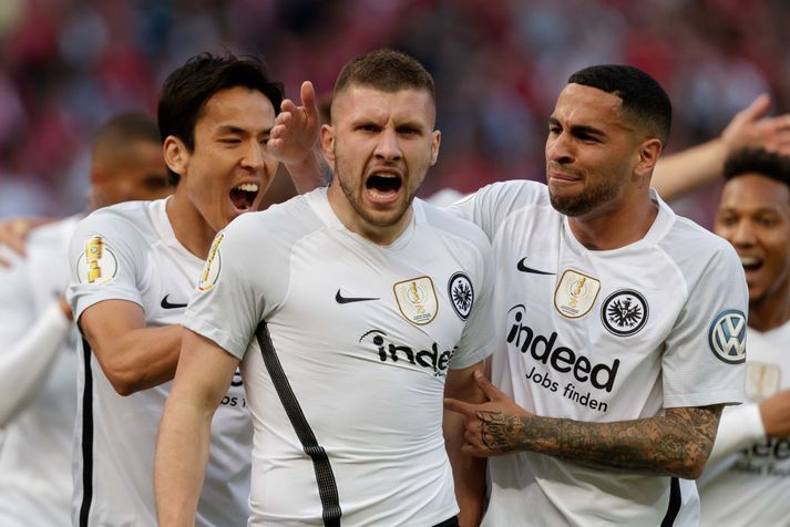 Rebic skoraði tvö af þremur mörkum Frankfurt í kvöld